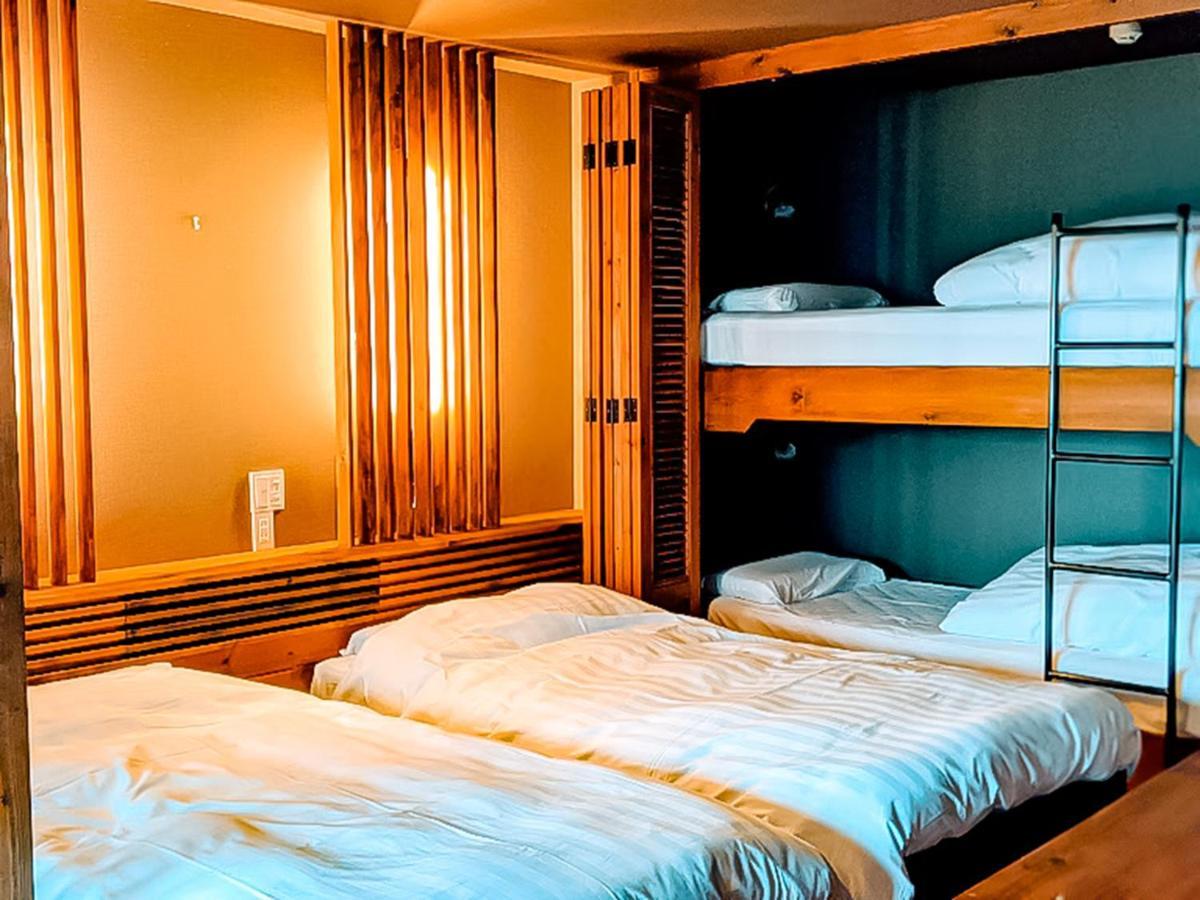 Quadruple Room Lake View